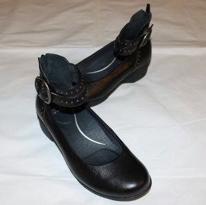 Dansko Ankle Clog Style
